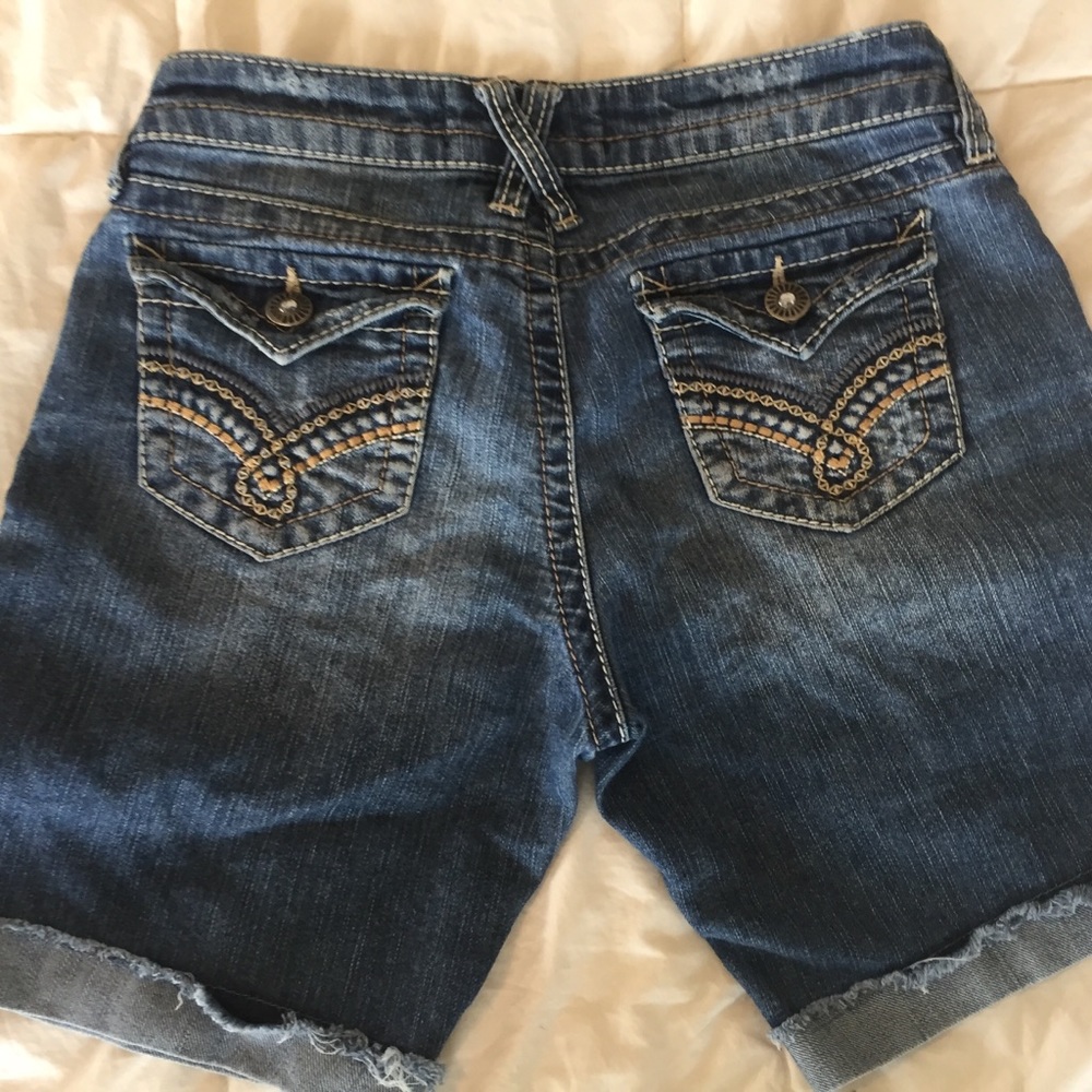 WALLFLOWER shorts